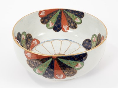 Lot 209 - 18th century Worcester Fan pattern large round bowl, circa 1770