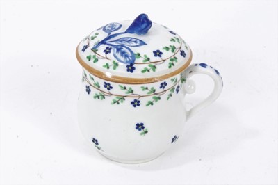 Lot 241 - Vienna custard cup and cover, circa 1805