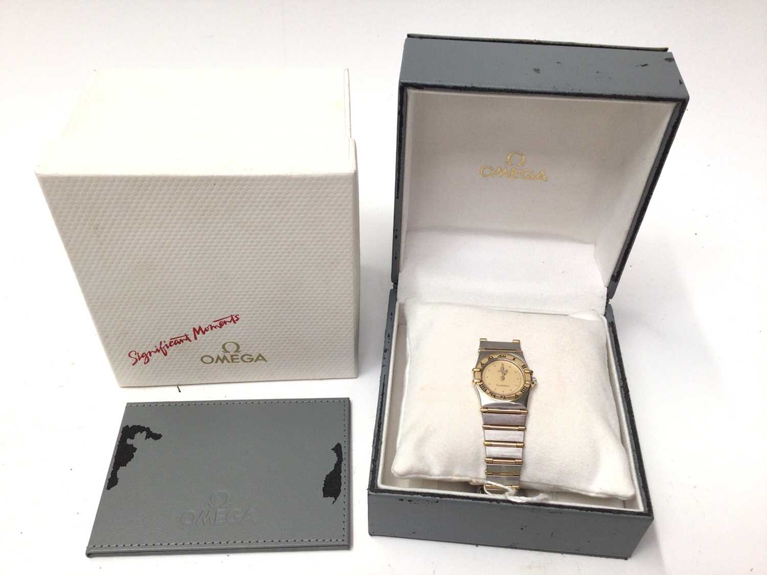 Lot 192 - Ladies Omega Constellation wristwatch