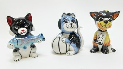 Lot 1246 - Three Lorna Bailey models - Cat with fish, Cat with mouse and Cat with beach ball