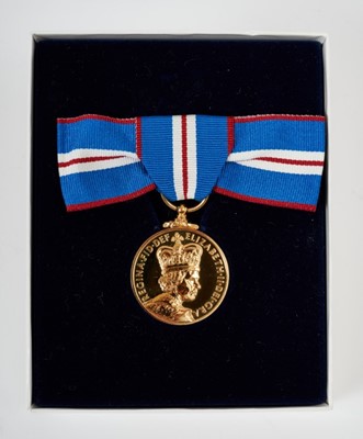 Lot 16 - The Queens Golden Jubilee Medal 1952-2002, lady's issue in original fitted box