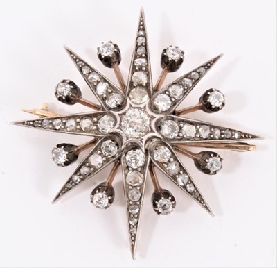 Lot 635 - Victorian diamond star pendant/brooch