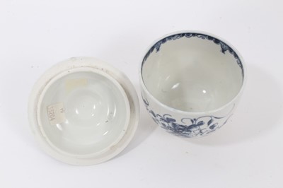 Lot 27 - Worcester blue and white sucrier and cover, circa 1765, decorated in the Mansfield pattern, crescent mark to base, 13cm high