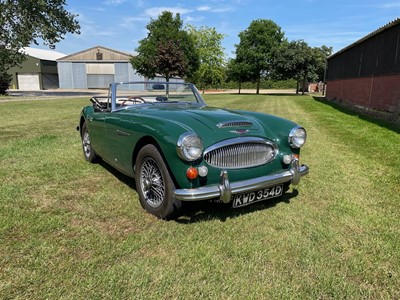 Lot 14 - 1966 Austin-Healey 3000 MKIII sports convertible , Reg. No. KWD354D, chassis no.HBJ8L/39724.