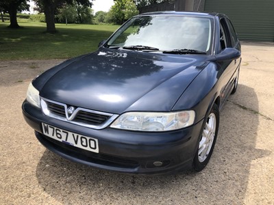 Lot 23 - 2000 Vauxhall Vectra 1.8 SRI 120, manual, Reg. No. W767 VOO, finished in blue with cloth interior