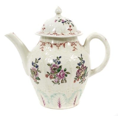Lot 170 - English porcelain teapot and cover