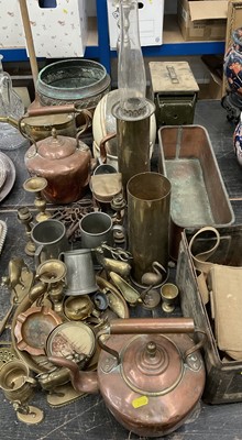 Lot 148 - Collection of copper, brass and sundries