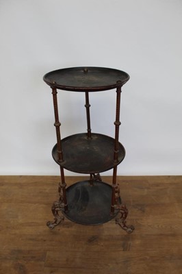 Lot 1306 - Chinoiserie three tier papier mâché  whatnot