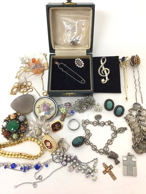Lot 20 - Costume jewellery including Georgian mourning brooch, Scottish pin and other items