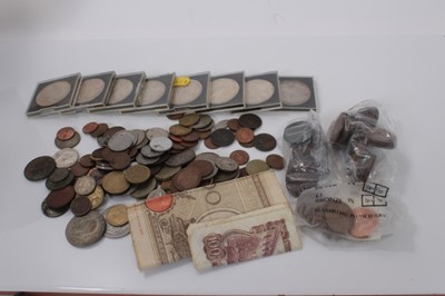 Lot 424 - World - Mixed coinage to include U.S. silver Dollars 'Morgan' 1882O VF, 1921 x 2 EF 'Peace' 1922S, 1922 x 2, 1923, 1924 and other World issues (Qty)