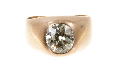 Lot 428 - Antique diamond ring with an old cut diamond in gold setting