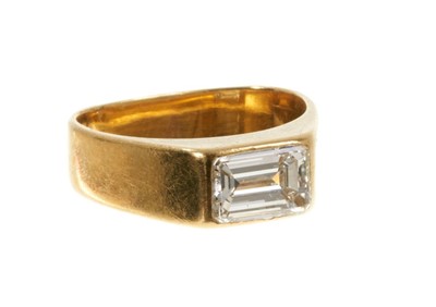 Lot 441 - Diamond single stone ring with a rectangular emerald cut diamond in 18ct yellow gold setting