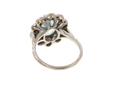 Lot 410 - Aquamarine and diamond ring