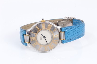 Lot 620 - Must de Cartier wristwatch boxed with papers