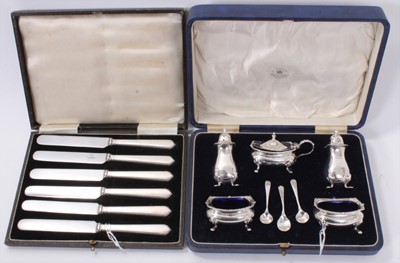 Lot 229 - Mappin & Webb silver cruet set i and a set of six silver handled tea knives i