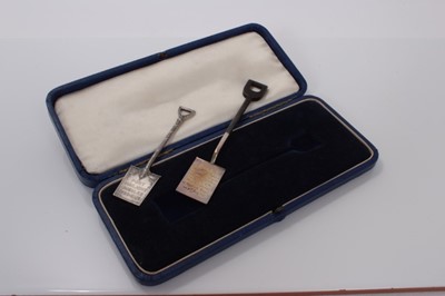 Lot 122 - Two silver presentation spades including Port Sunlight Jubilee 1938, one in case (2)