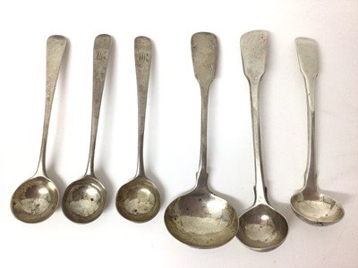 Lot 117 - Six Georgian silver condiment spoons