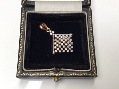 Lot 73 - Diamond set pyramid shaped pendant