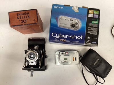 Lot 2351 - Box of cameras
