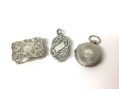 Lot 170 - Two Georgian silver vinaigrettes and Victorian silver vinaigrette 3cm (3)
