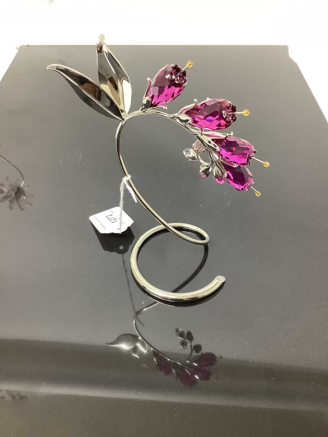 Lot 1272 - Swarovski Paradise flower - Dacea Fuchsia