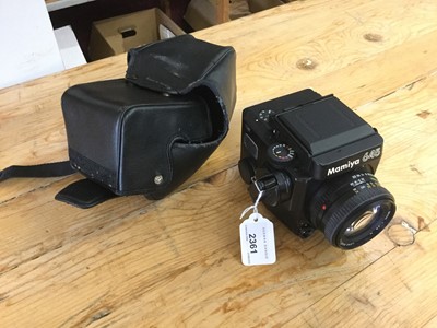 Lot 2361 - Mamiya 645 medium format camera in original case