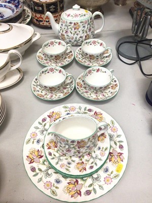 Lot 351 - Minton Haddon Hall four place setting teaset (15 pieces)