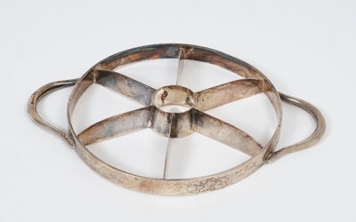Lot 364 - Unusual George V silver apple corer and slicer, (Birmingham 1921), maker Hukin & Heath Ltd  all at 3.5ozs, 14cm including handles.