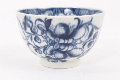 Lot 6 - A Worcester blue and white tea bowl and saucer, circa 1757-80, painted with the Mansfield pattern, crescent marks, the saucer measuring 10.75cm diameter