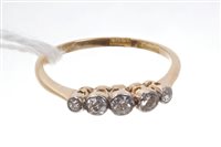 Lot 486 - Edwardian diamond five stone ring with five...