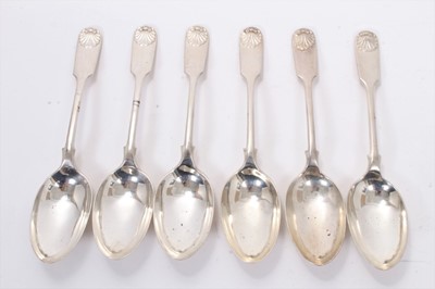 Lot 235 - Set of six George V silver fiddle and shell pattern dessert spoons (Sheffield 1915)