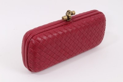 Lot 2052 - Bottega Veneta clutch handbag