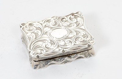 Lot 242 - Victorian silver castle top vinaigrette of shaped rectangular form, Crystal Palace.