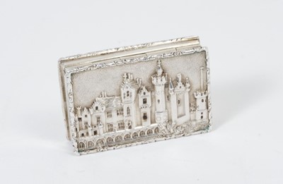 Lot 522 - Early Victorian silver castle top vinaigrette of rectangular form, Abbotsford.