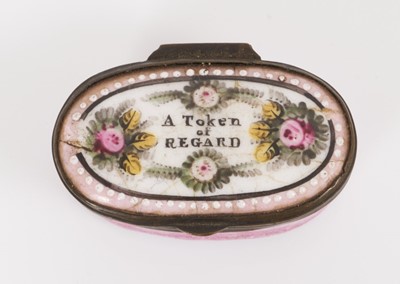 Lot 785 - A South Staffordshire enamel patch box – ‘A Token of Regard’, circa 1800