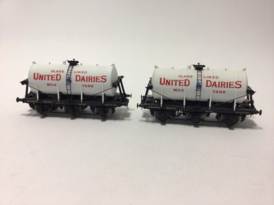 Lot 14 - Railway Peco O Gauge Set track ST725 standard curve boxed (x2), ST700 standard straight boxed (x3), curved turnout left hand SL-E 787 BH, boxed