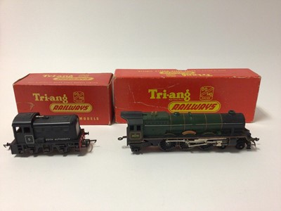 Lot 20 - Triang OO Gauge set R3E, 4-6-2 Princess Elizabeth locomotive R53, 0-4-0 Dock Shunter R253, Operating Royal Mail Coach set R323 plus various coaches & goods wagons and accessories all boxed plus som...