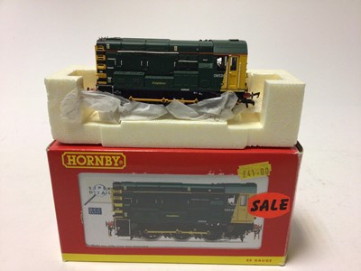 Lot 62 - Hornby OO gauge Cotswold Rail 0-6-0 Diesel Electric Class 08 '08771' R2594, BR 0-6-0 Diesel Class 08 Locomotive '08528' R2590, Freight Liner 0-6-0 Diesel Electric Class 08 Locomotive '08530' R2592,...