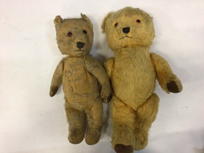 Lot 2006 - Group of various teddy bears