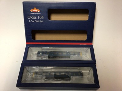 Lot 98 - Bachmann OO gauge Class 105 DMU Power Twin BR blue 31-535 boxed