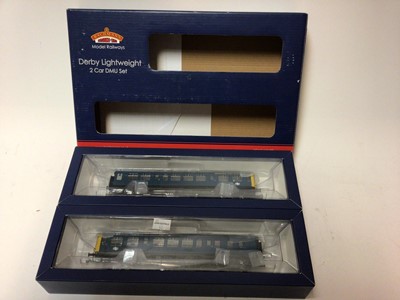 Lot 103 - Bachmann OO gauge Derby lightweight two car DMU BR blue 32-517 boxed