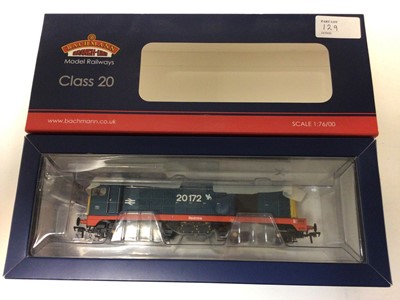 Lot 129 - Bachmann OO gauge Class 08 Diesel Shunter 08833 Liverpool Street Pilot 32-111Y, Class 20 20172 Redmire 32-035K both boxed (2)
