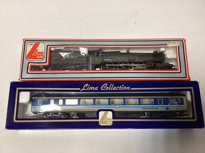 Lot 178 - Lima OO gauge DMU Class 117diesel locomotive W51350 with blue/grey livery and yellow ends No 205147, Lima GWRClass6000 " King George V" locomotive No 205103, Lima Class 121 diesel locomotive W55028...