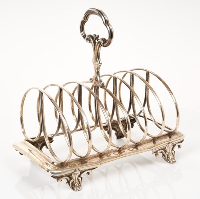 Lot 462 - William IV silver toast rack
