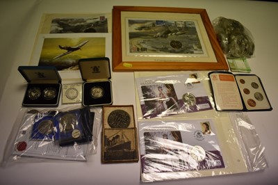 Lot 504 - World - Mixed coins to include G.B. Royal Mint silver proof £2 1995