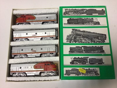Lot 1903 - Bowser HO gauge Pennsy T-1 "Santa Fe" diesel four piece locomotive, boxed, #101000