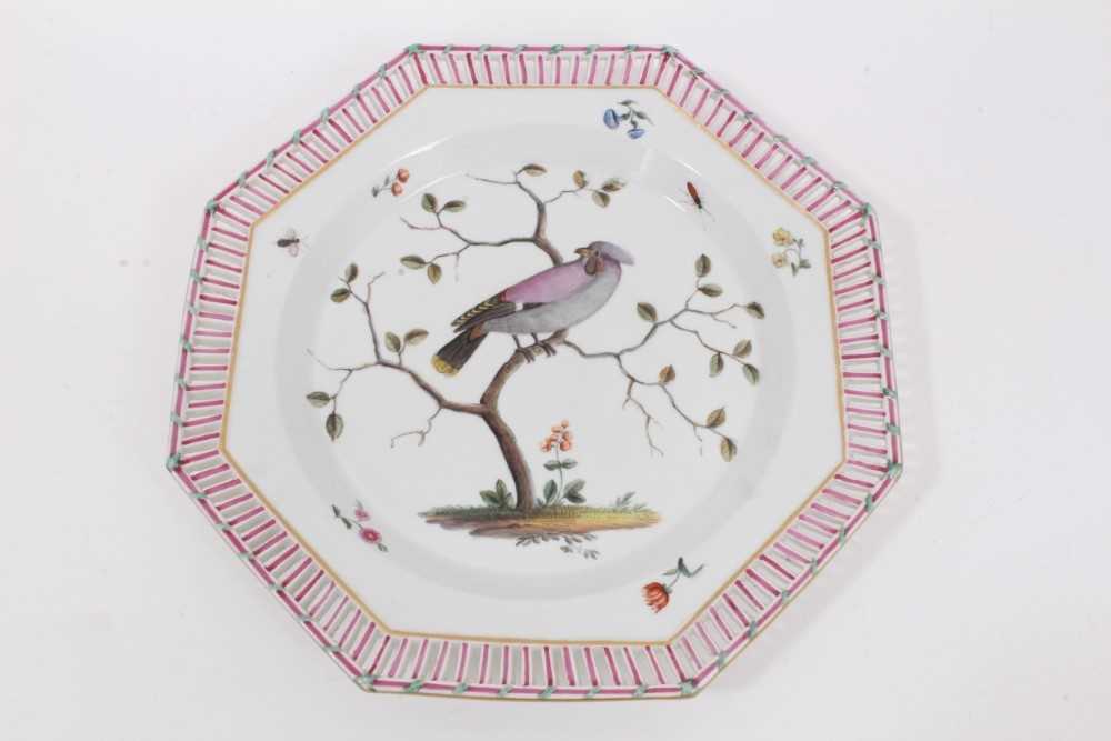 Lot 204 - Meissen style dish