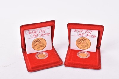 Lot 500 - G.B. - Gold proof Half Sovereigns Elizabeth II 1980 x 2 (N.B. Cased with Certificates of Authenticity) (2 coins)