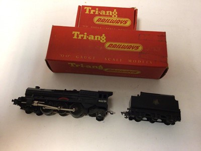 Lot 258 - Triang OO gauge 4-6-2 Princess locomotive "Princess Elizabeth" 46201 R 50 and separate tender R 30, two BR carriages, R 21, four wagons and speed control unit R 42 with two right hand and two left...