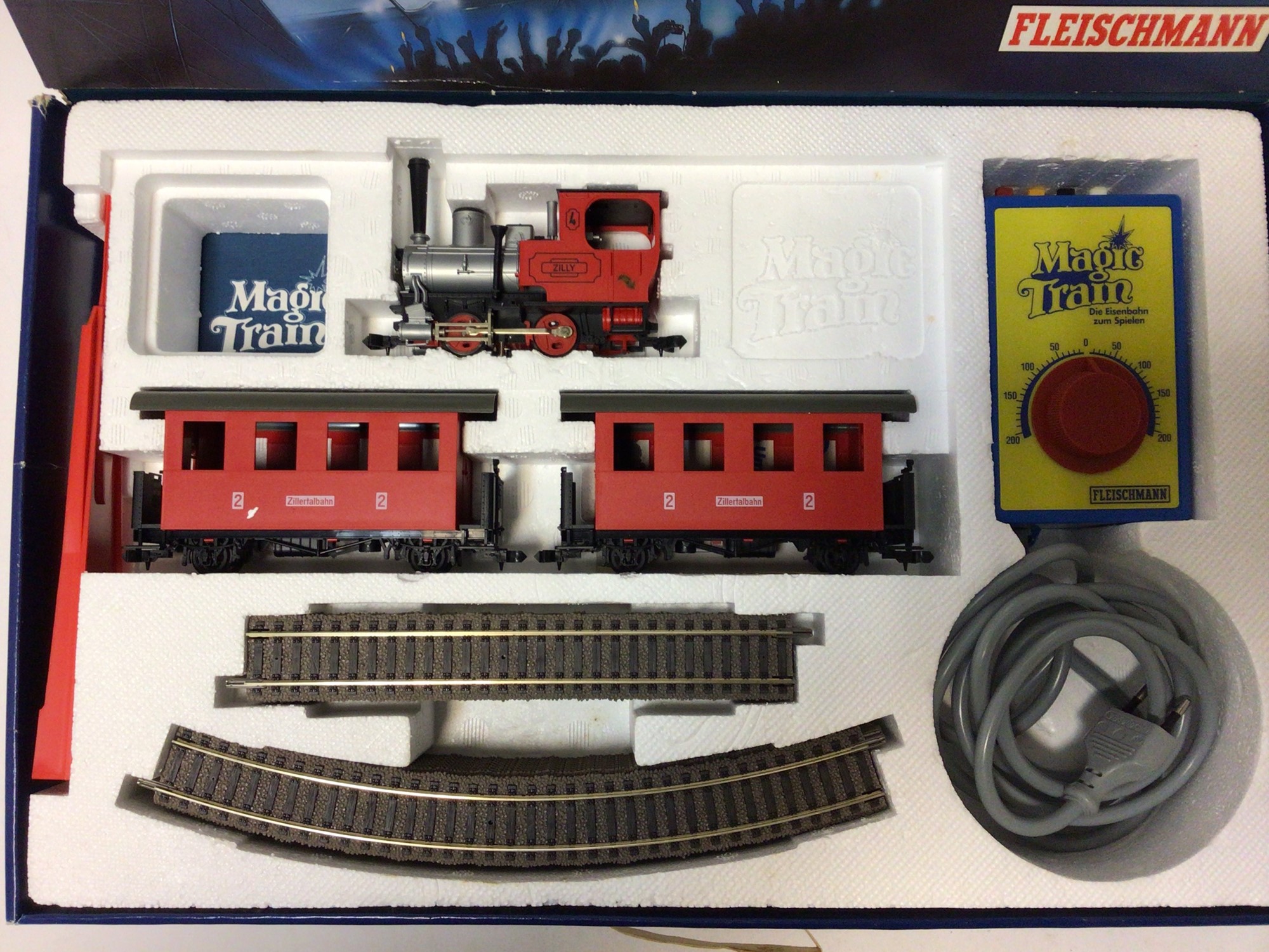 Lot 232 - Fleischmann OO gauge boxed Magic Train set